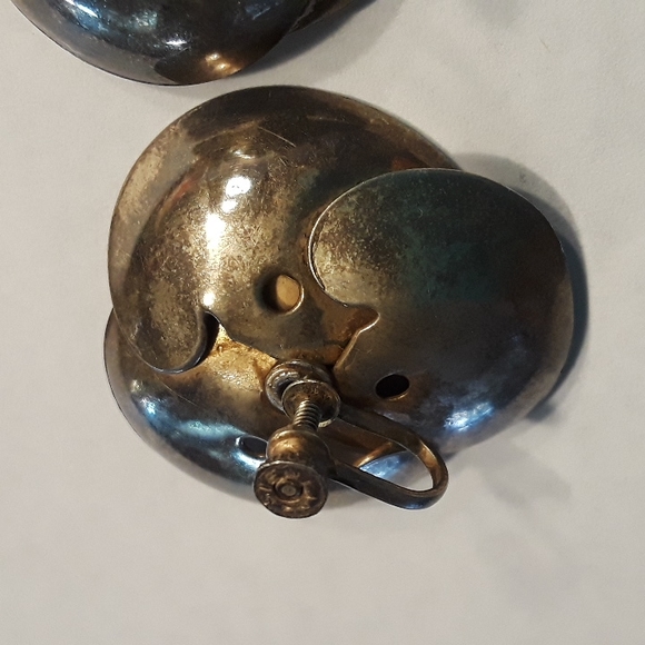 Vintage Handmade Pewter Look (Silver Plated) Screw Back Earrings - Picture 7 of 11